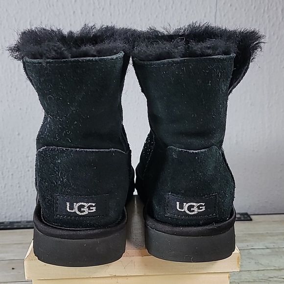 Classic Ugg Gem Mini Size 6 Black & Sliver Super Cute Blinged Out Boots‎ - Picture 4 of 9